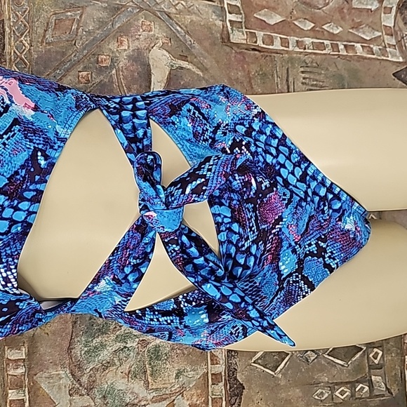 Snakeskin Knot Waist 1 Shoulder 1 piece swim suit bathing suit not worn bra pads - Picture 6 of 12